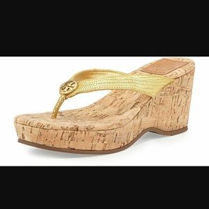 Tory Burch Suzy Cork Wedge SZ 8 Gold Thong Sandal